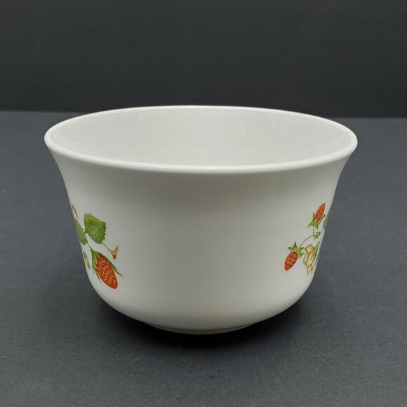 Corelle Strawberry Sundae Creamer & Sugar Bowl Corning Strawberry Sunday Set - Picture 10 of 11